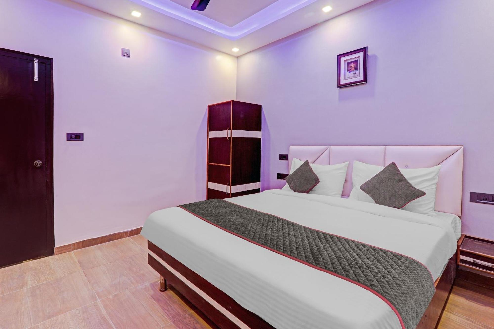 מלון לקנאו Super Townhouse Riddhi Residency מראה חיצוני תמונה