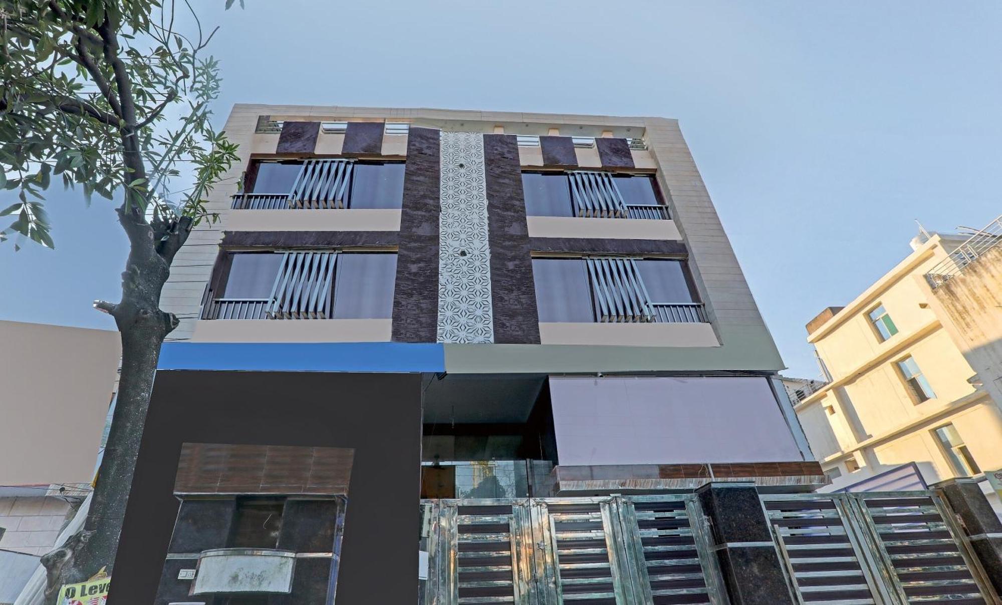 מלון לקנאו Super Townhouse Riddhi Residency מראה חיצוני תמונה