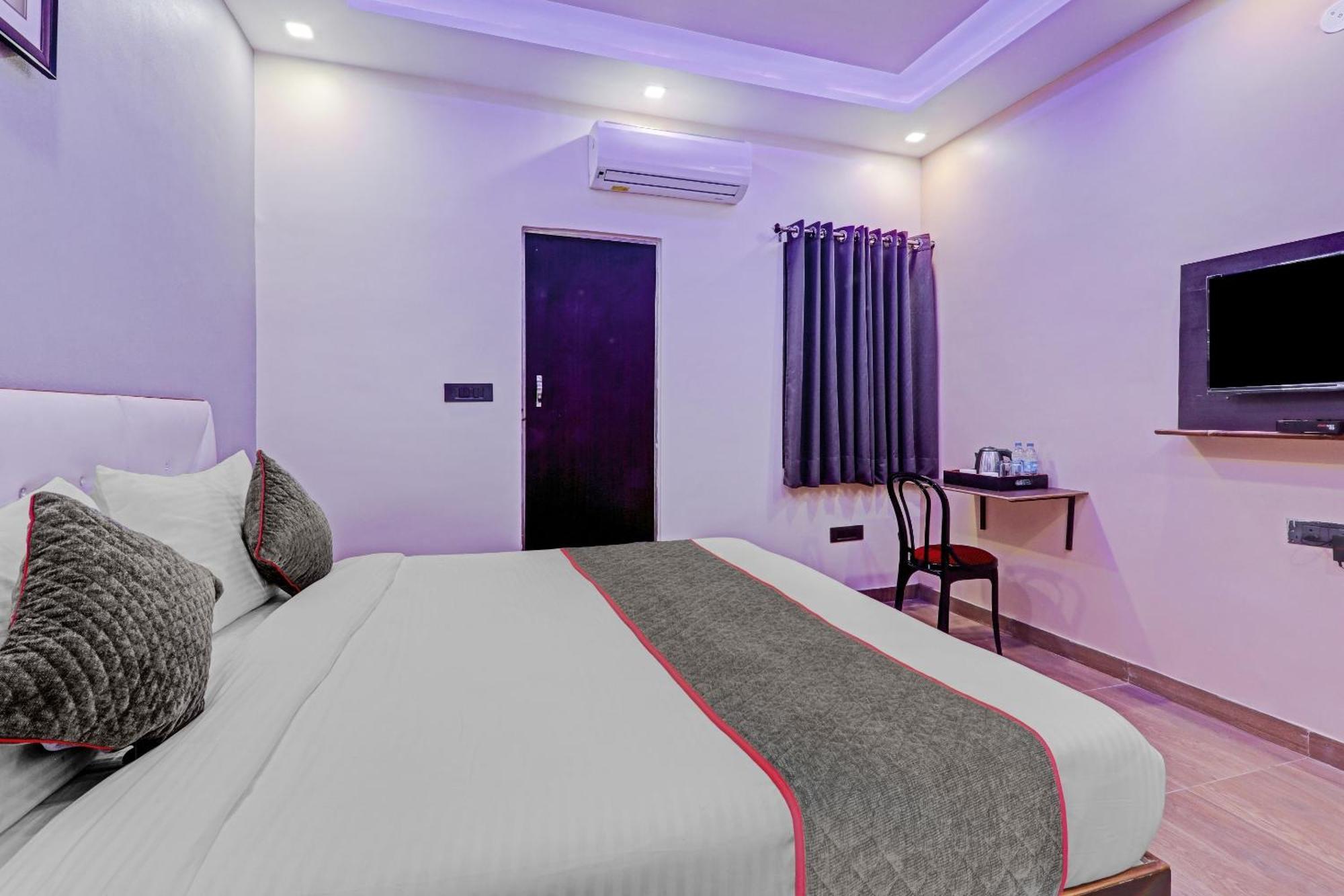 מלון לקנאו Super Townhouse Riddhi Residency מראה חיצוני תמונה